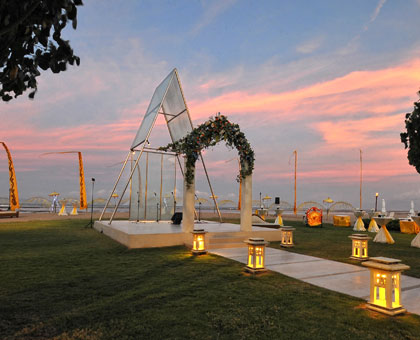 Chapel Wedding located by the beach with splendid view of Indian Ocean